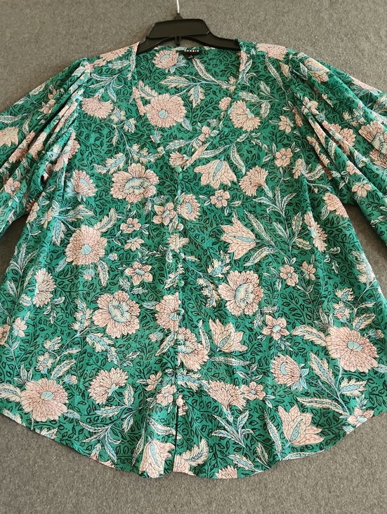 torrid Tops - Torrid Women's Green Floral V-Neck Button Down Blouse Long Sleeve Size 1X Flowy